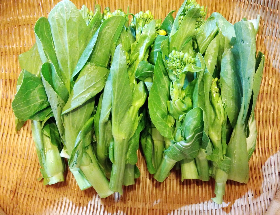 五花肉炒油菜苔 三菜一汤